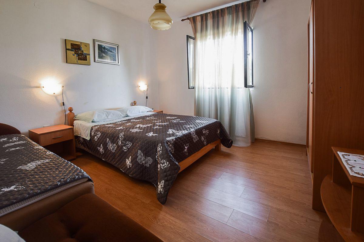 Apartments Derado Supetar Ngoại thất bức ảnh